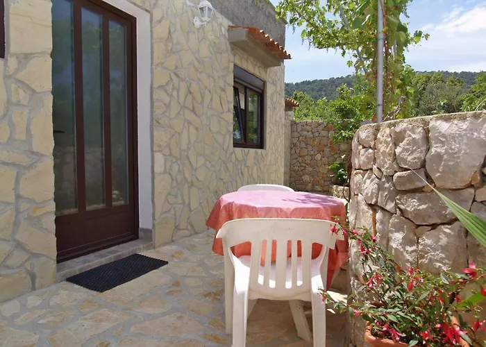 In 33734 Veli Lošinj
